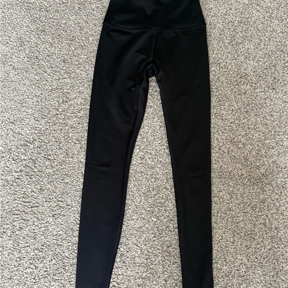 Alo Yoga Airlift Set
